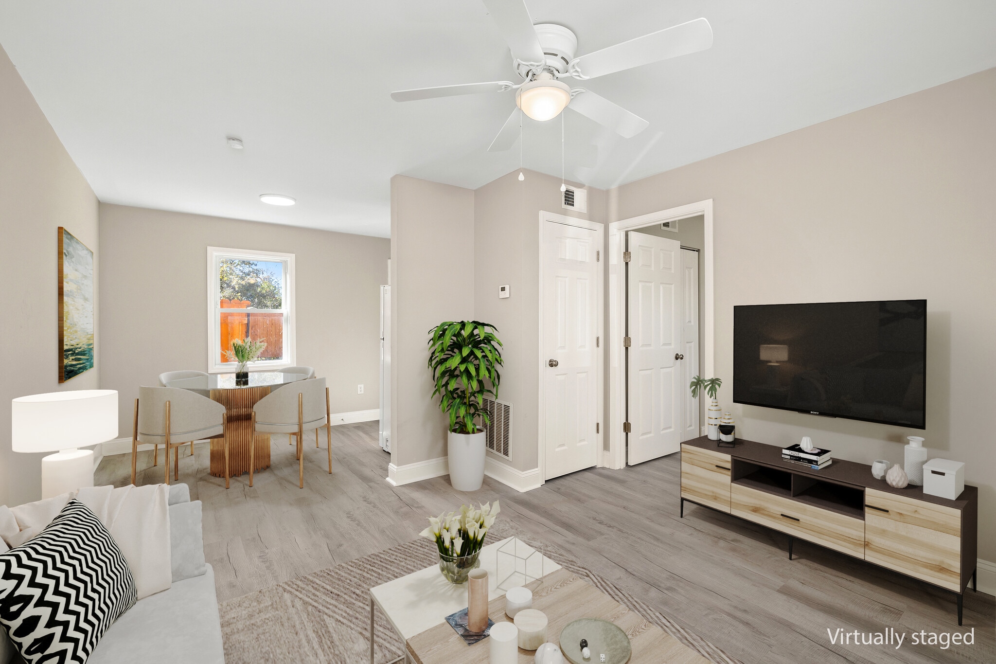 Living Room - Pinedale Apartments