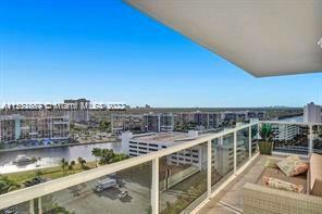 Building Photo - 3725 S Ocean Dr