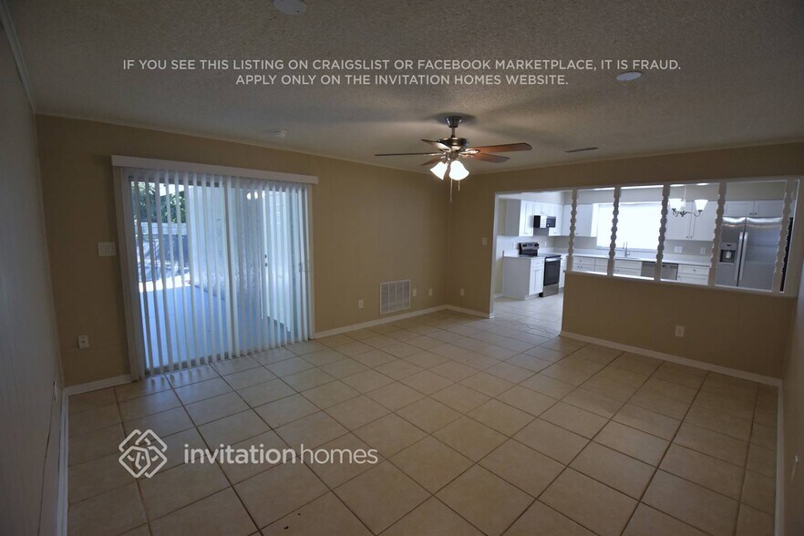 Building Photo - 112 Cottesmore Cir W