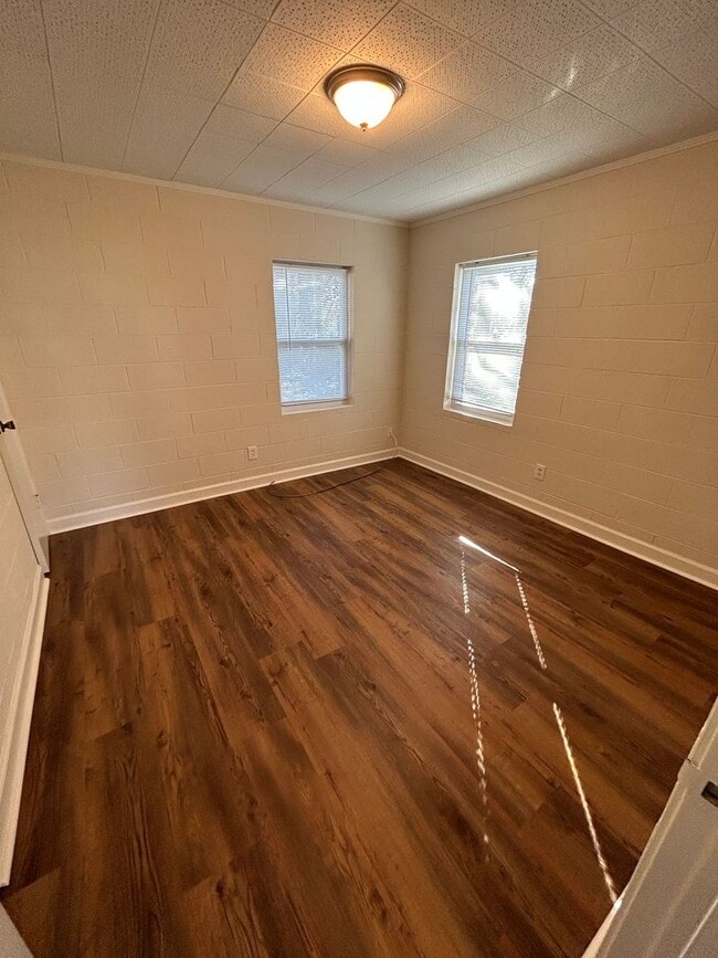 Building Photo - 3/1 Hidden Gem in Old East Rome- $1,195