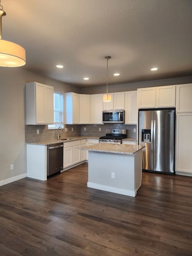 Building Photo - Long Realty & Property Management - Nearly New Home in Aurora **Half Off Rent June 2026**