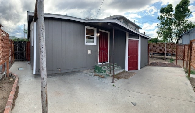 Building Photo - 325 S Chelan Ave