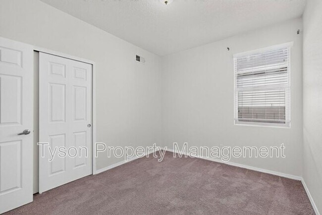 Building Photo - 6412 Sincho Ave