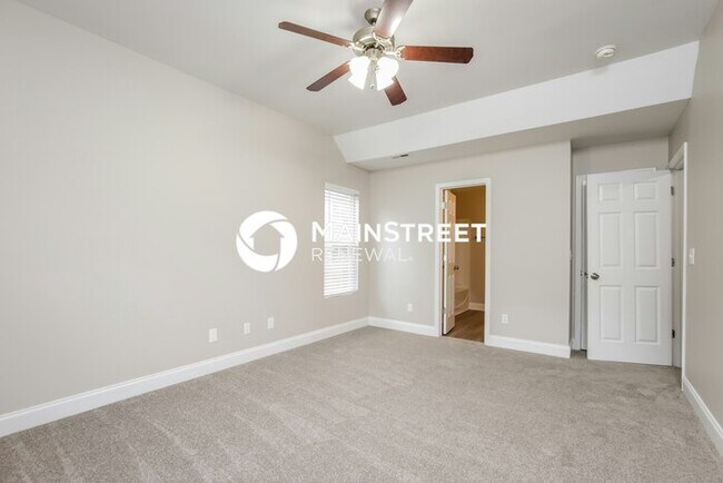 Building Photo - 3 Bedroom Pet-Friendly Home in Greensboro,...