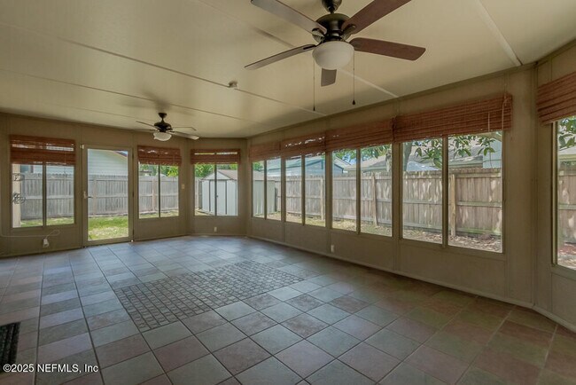 Building Photo - 3331 Ashridge Dr