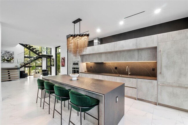 Building Photo - 4364 Alton Rd