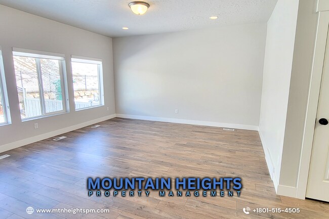 Building Photo - 2234 W Northridge Dr