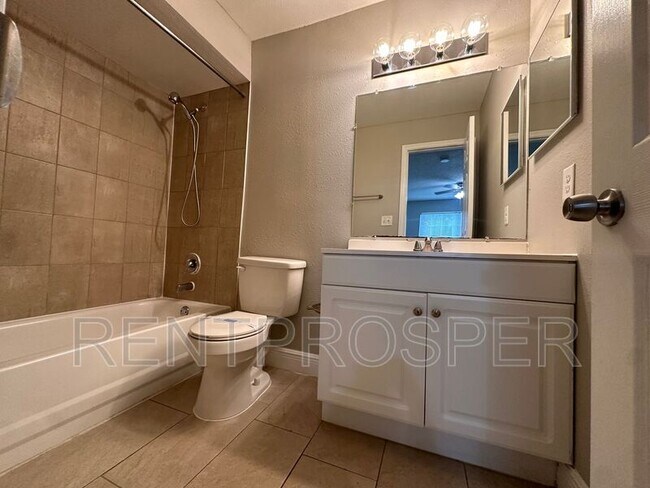 Building Photo - 5600 Devonbriar Way