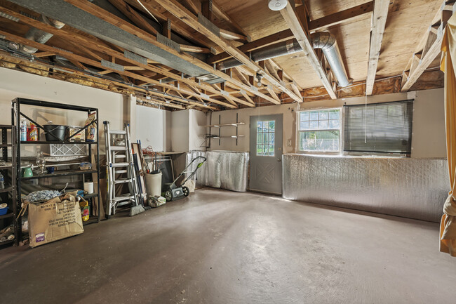 Building Photo - 9515 Quarry Bridge Ct