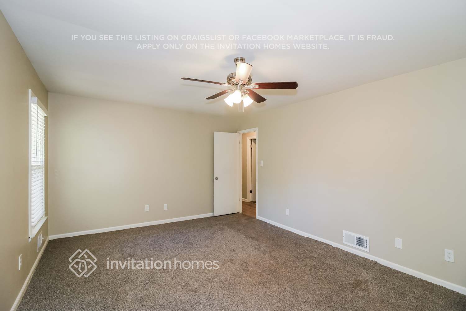 Building Photo - 3327 Salem E Dr SE