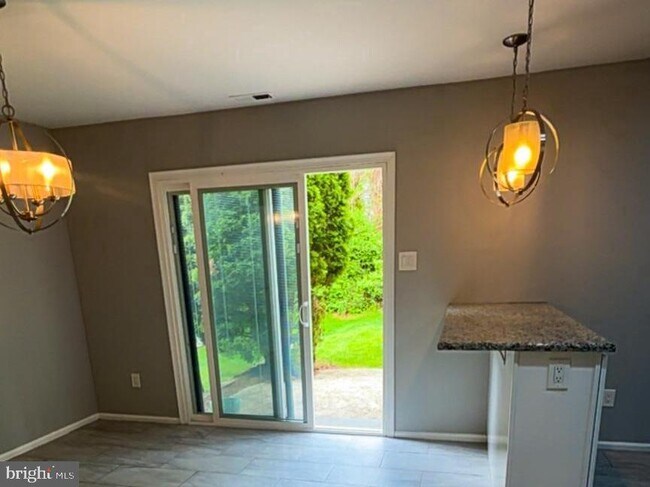 Building Photo - 3408 Stafford Pl