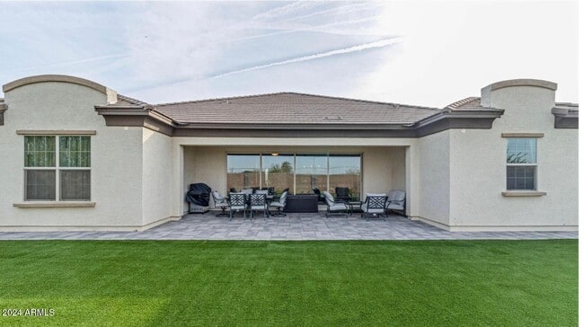 Building Photo - 4250 E Valencia Dr