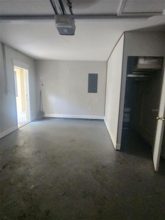 Building Photo - 940 Fenton Ln