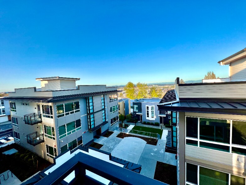 Building Photo - 2330 Yakima Ct