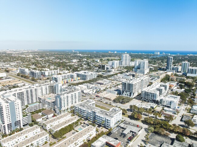 Building Photo - 2100 Van Buren St