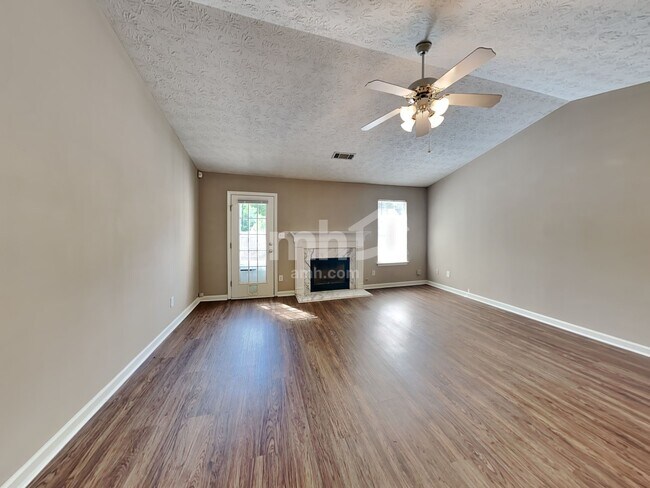 Building Photo - 1300 Wilkes Crest Dr