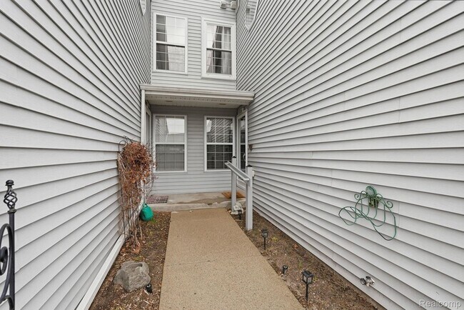 Building Photo - 37810 Jefferson Ave