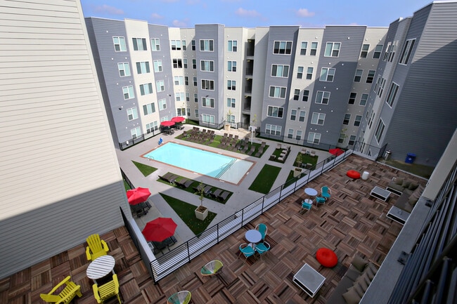 Building Photo - The Clubhouse