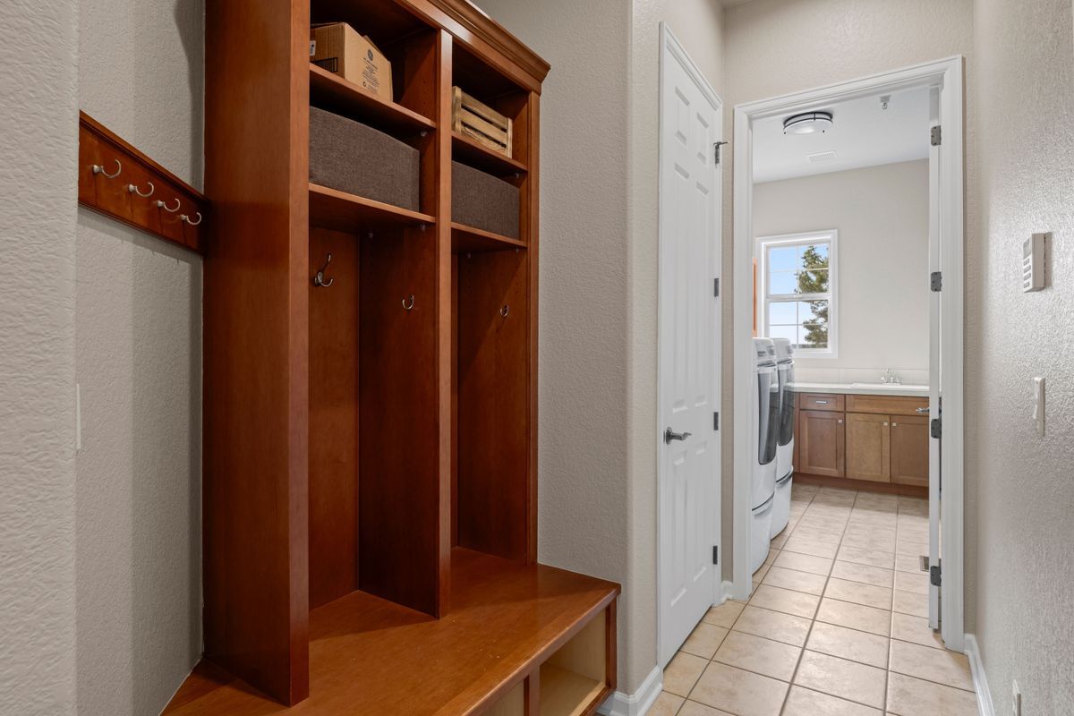 Building Photo - 6258 Oxford Peak Ct