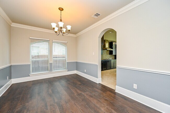 Building Photo - 30154 Southern Sky Dr