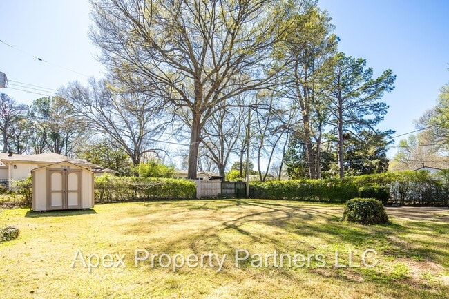 Building Photo - 5319 Chickasaw Rd