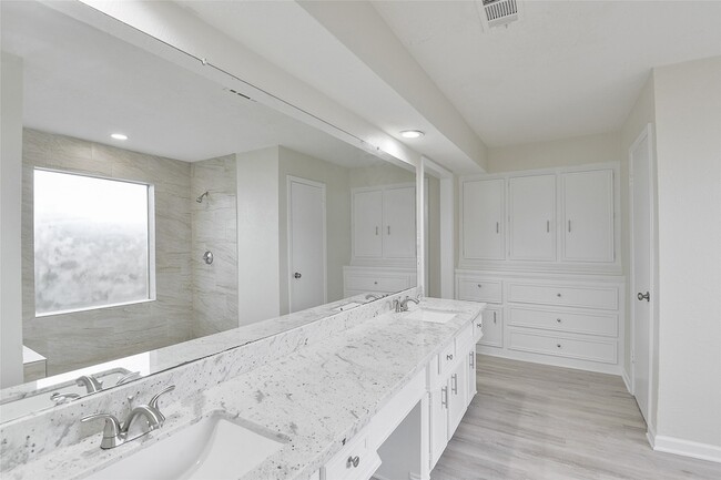 Building Photo - 122 S Diamondhead Blvd