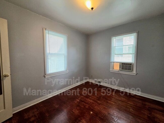 Building Photo - 825-827 E 620 N