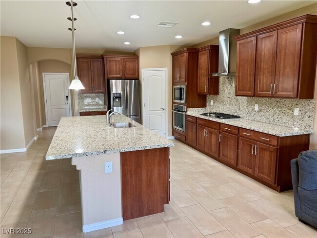 Building Photo - 6298 Starflare St