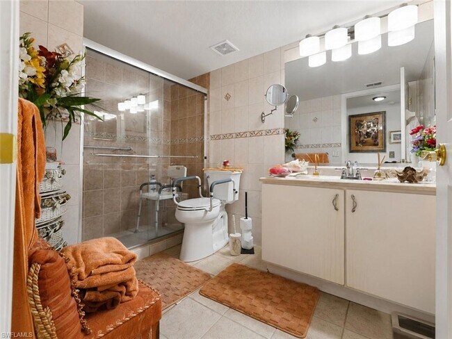Building Photo - 8294 Key Royal Cir