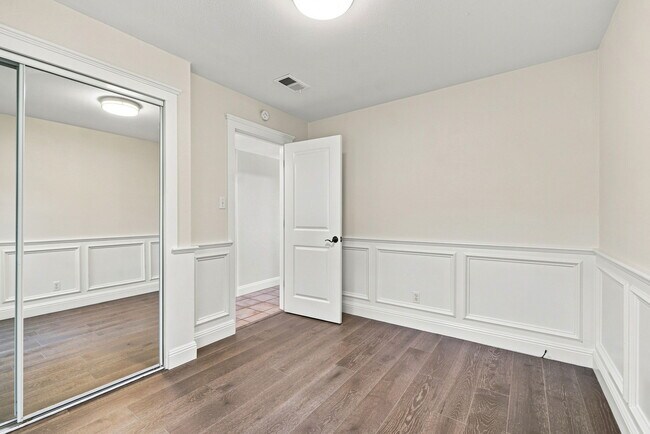 Building Photo - 2176 Morello Ave