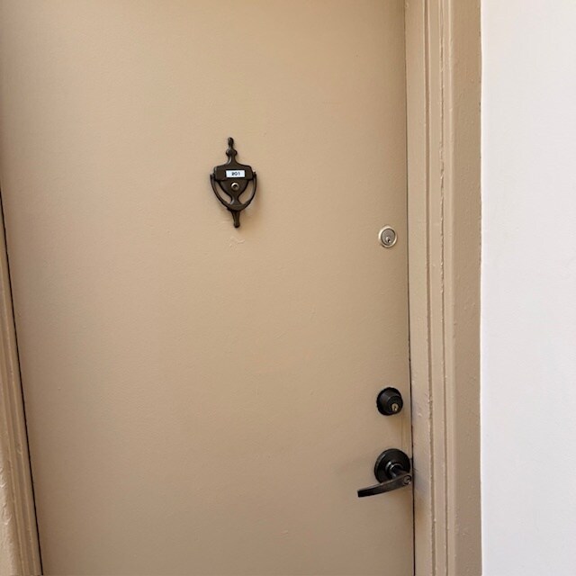 Building Photo - 3022 Wisconsin Ave NW