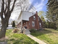 Building Photo - 970 Disston View Dr