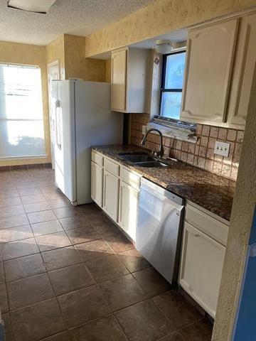 Building Photo - 1032 Gannon Dr