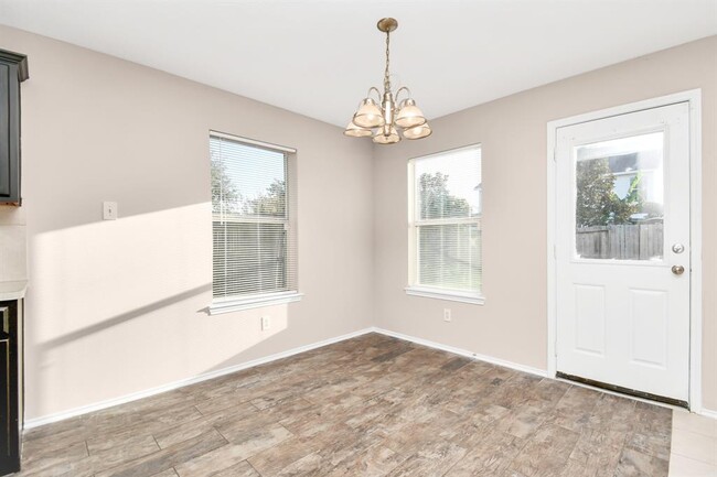 Building Photo - 4546 Newhope Terrace Ln