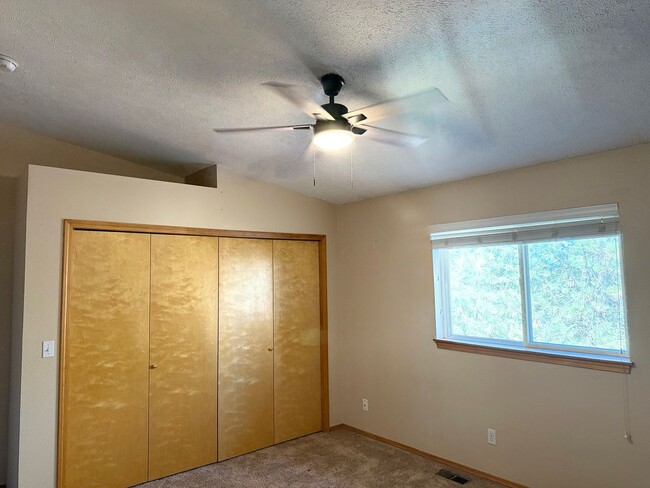 Building Photo - Qualchan Hills Home – 4Bed/3Bath | HOA Community | Coming soon!