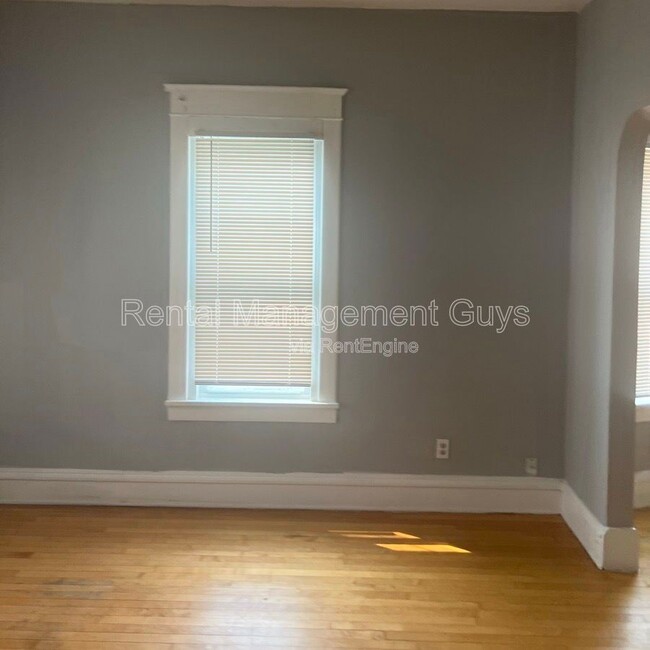 Building Photo - 1015 N Humboldt Ave