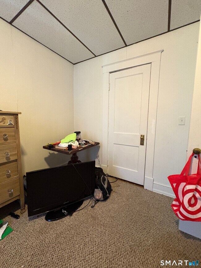 Building Photo - 82 S Main St