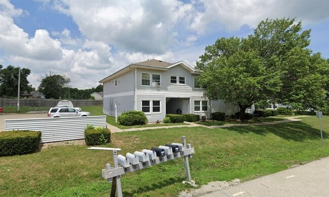 Building Photo - 306 Wigwam St