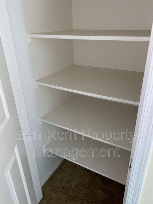 Building Photo - 4569 E Sundance Ave