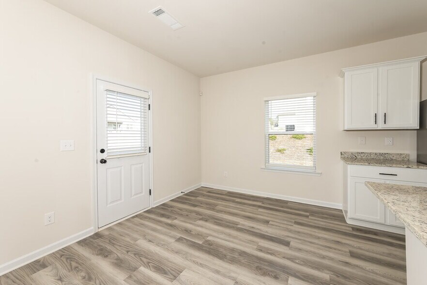 Building Photo - 218 Egret Ct