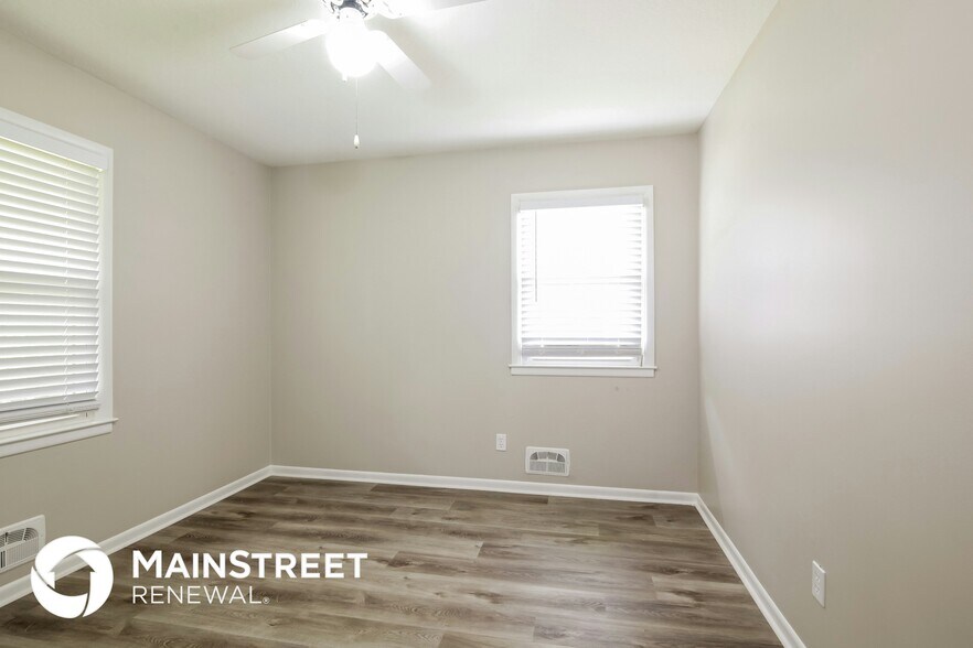 Building Photo - 14605 East 37th St S