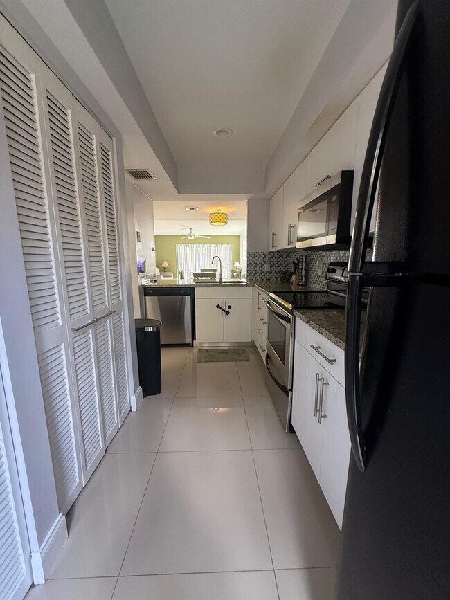 Building Photo - 11596 NW 45th St