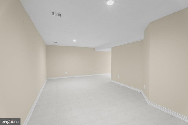 Building Photo - 7603 Woodstown Dr