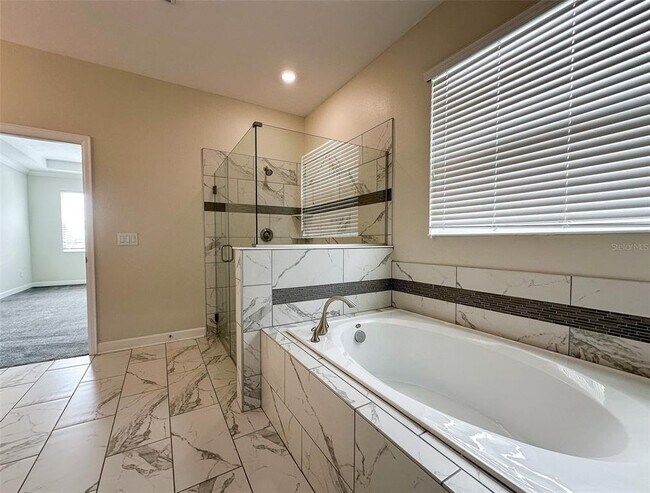 Building Photo - 14873 Winter Stay Dr