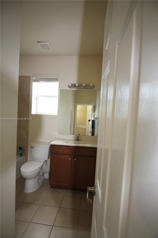 Building Photo - 9205 SW 170th Pl