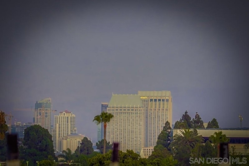 Building Photo - 3030 Jarvis St