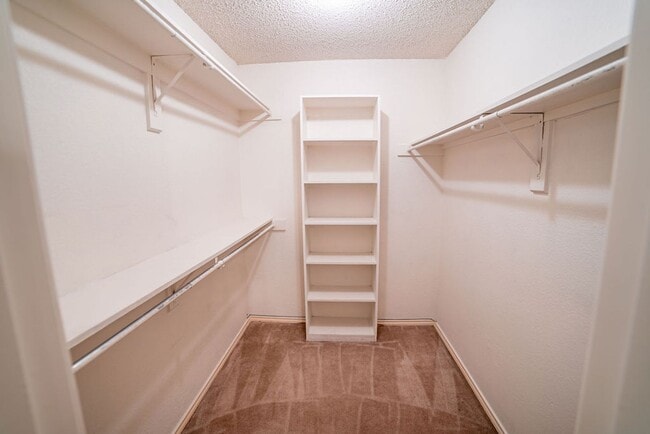 Building Photo - 1425 Danielle Dr