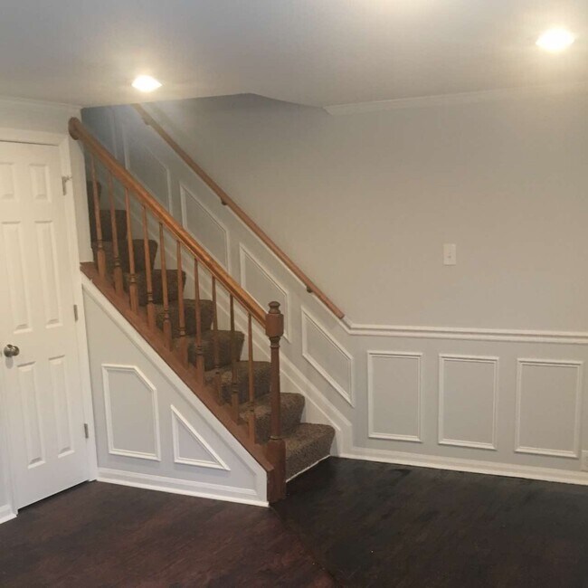 Building Photo - 21 Kirwin Ct