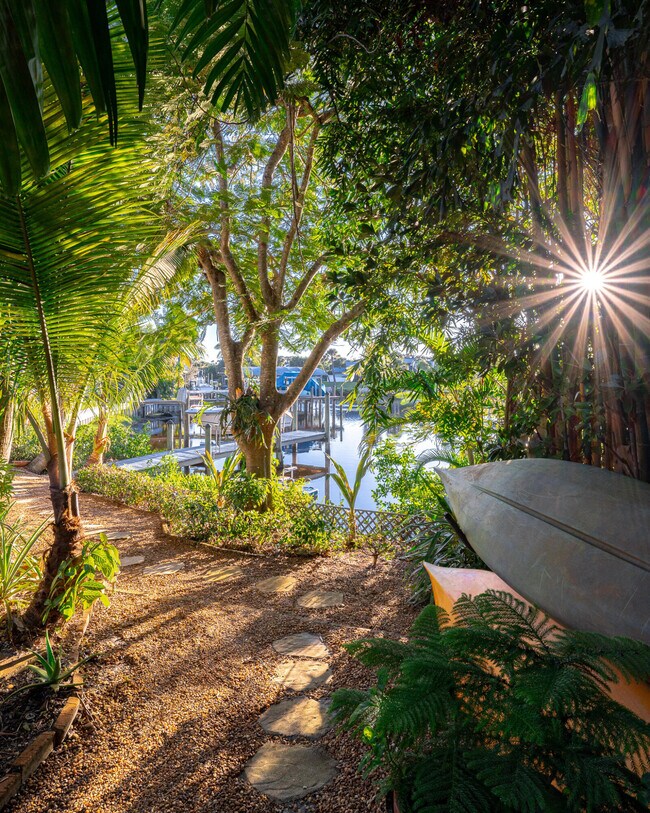 Building Photo - 3842 SW St Lucie Ln