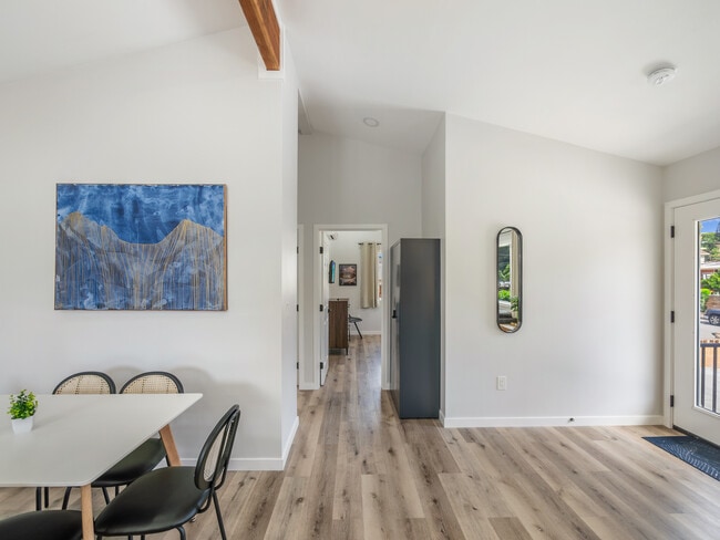 Building Photo - 95-148 Waimakua Dr